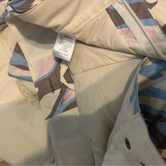 Women's Multicolor Patterned Jacket - Picture 5 of 6